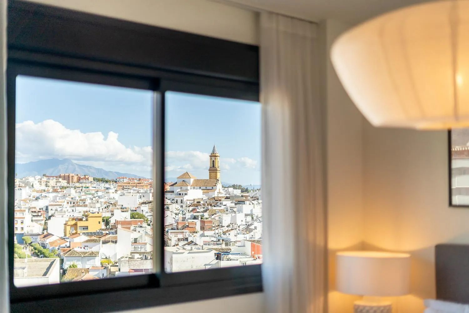 Inf26F - Modern And Bright City Apartment Estepona