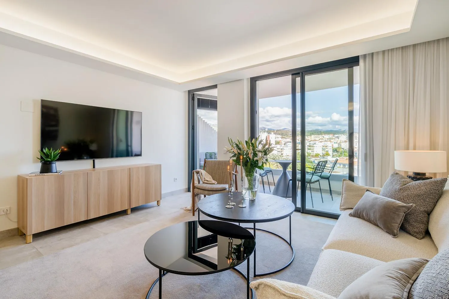 Inf26F - Modern And Bright City Apartment Estepona